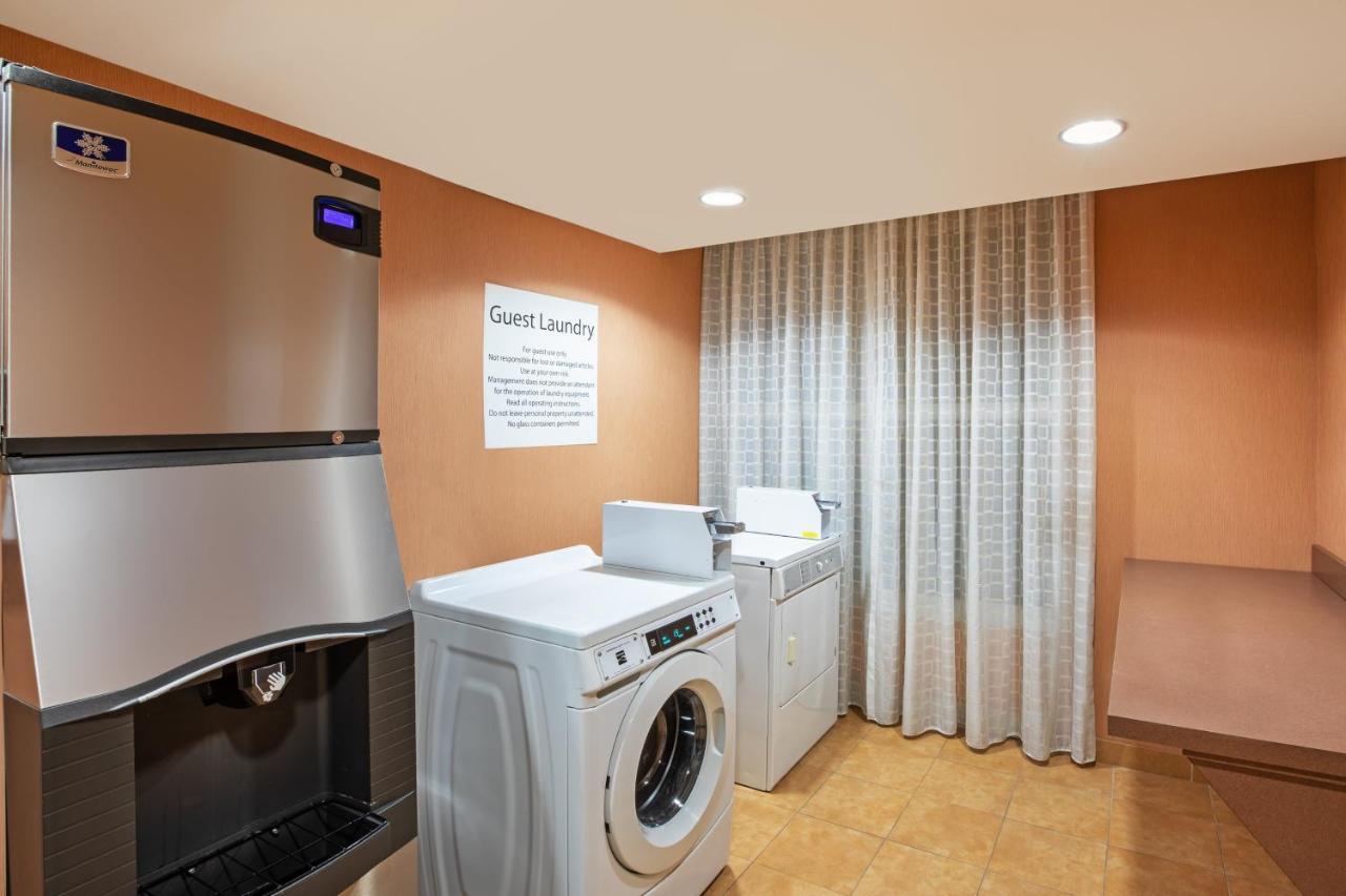 Holiday Inn Ardmore By Ihg Exteriör bild